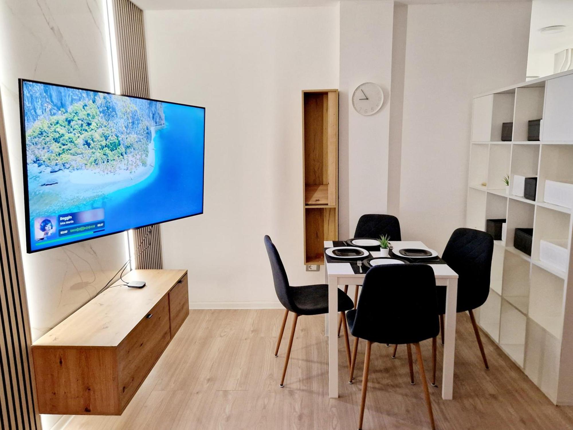 Cosy Novi Sad Loft, Self Check-In Apartment Ngoại thất bức ảnh